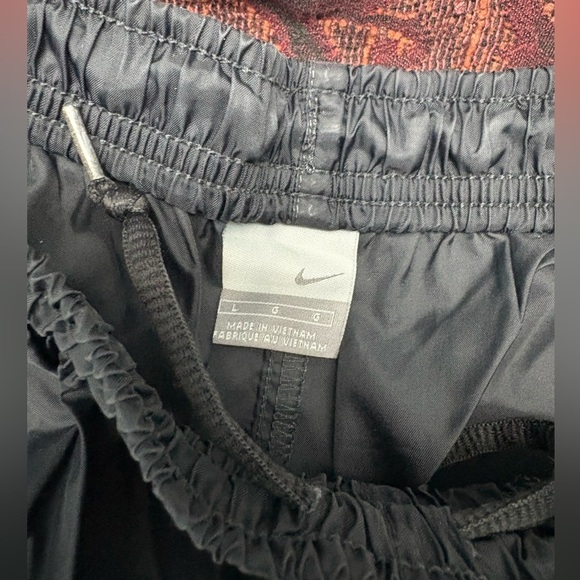 00s Nike Grey Tag Baggy Trackpants - Picture 2 of 3